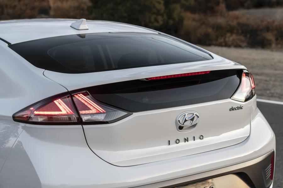 Детали экстерьера Hyundai IONIQ electric (AE) 2019 года  (NA) (фото 3 из 40)